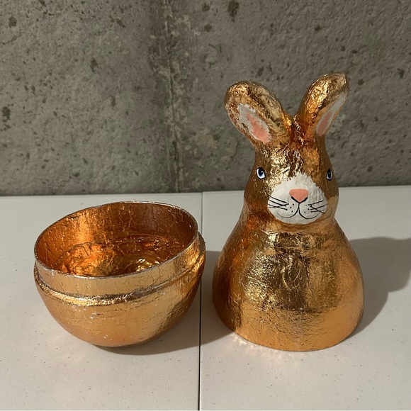 Foiled Bunny Container - Picture 5 of 9